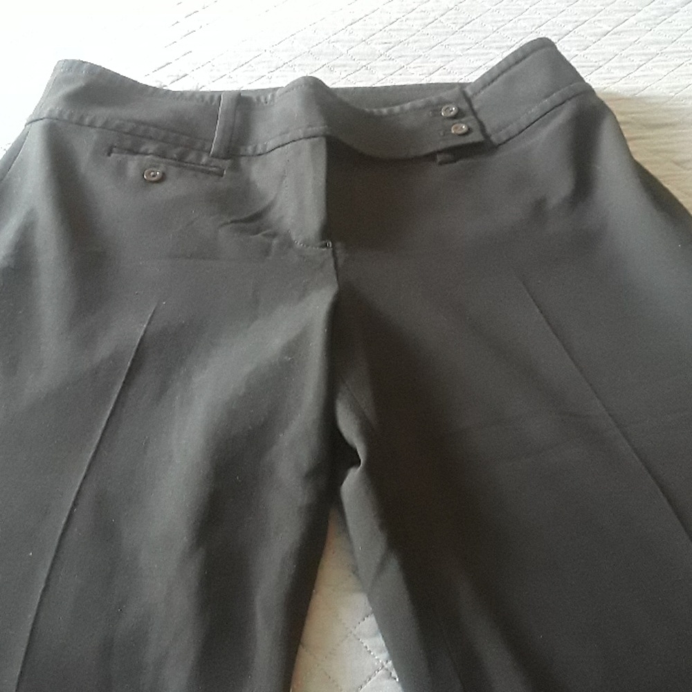 Ann Taylor Navy Size 8 Capri Dress Pants.